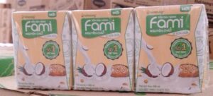 Sữa Fami vị dừa_ lốc