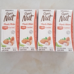 Sữa đậu nành hạnh nhân Vinamilk 180ml (lốc)