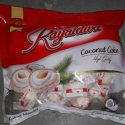 Bánh Xốp nhân kem phủ dừa rayaldiva gói 300gr