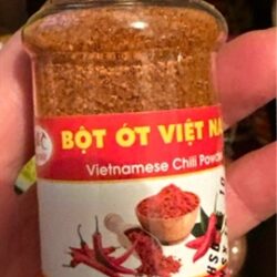 Bột điều đỏ và bột ớt