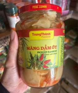 Măng dầm ớt 800g