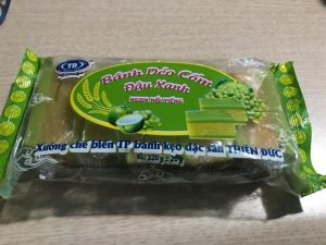 Bánh dẻo cốm đậu xanh Thiên Đức 緑豆入り緑米もち(バインデオ)