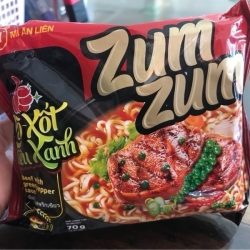 Mì tôm bò xốt tiêu xanh zum zum One One 70g 青胡椒ビーフ味 インスタント麺