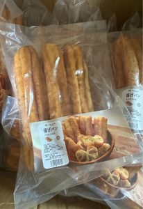 bánh quẩy ăn cháo揚げパン