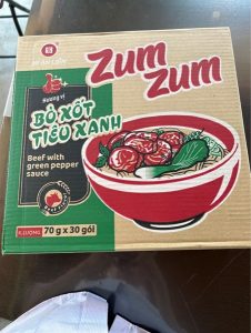 zum zum bò xốt tiêu xanh thùng 30 gói 青胡椒ビーフ味(30袋入り)