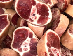 Bắp heo cắt カット豚すね肉 - kg