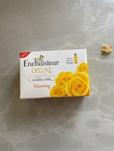 Xà bông thơm enchenteaur charming 90g 石けん